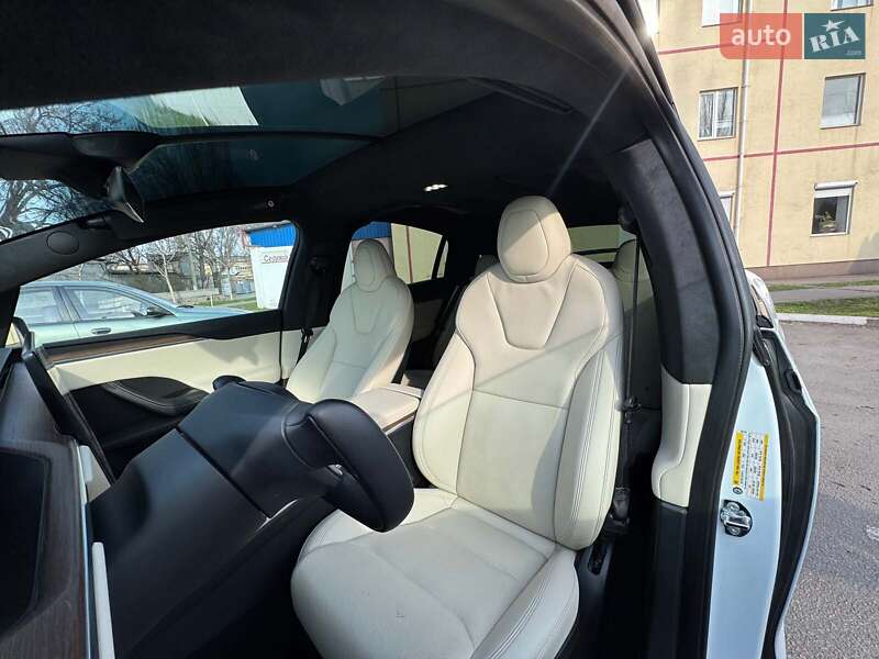 Внедорожник / Кроссовер Tesla Model X 2022 в Запорожье