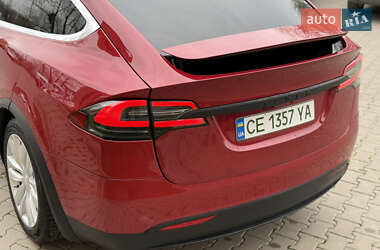 Позашляховик / Кросовер Tesla Model X 2016 в 