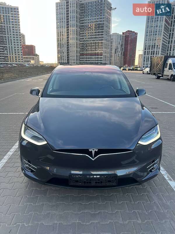 Внедорожник / Кроссовер Tesla Model X 2018 в Киеве