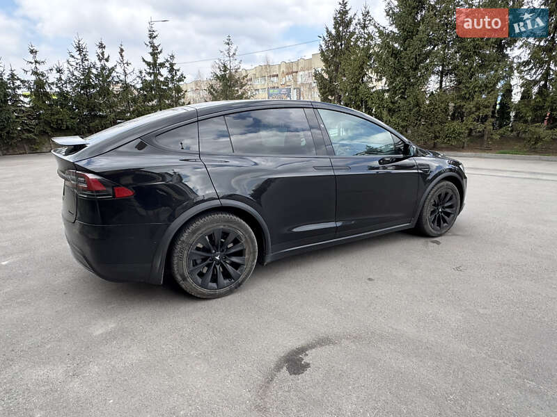 Позашляховик / Кросовер Tesla Model X 2017 в Тернополі