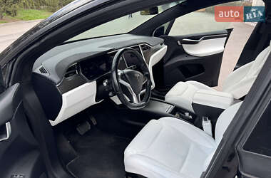Позашляховик / Кросовер Tesla Model X 2017 в 