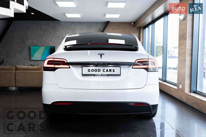 Позашляховик / Кросовер Tesla Model X 2017 в Одесі