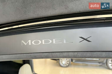 Позашляховик / Кросовер Tesla Model X 2022 в 