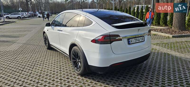Позашляховик / Кросовер Tesla Model X 2017 в Харкові