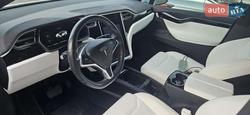 Позашляховик / Кросовер Tesla Model X 2017 в Харкові