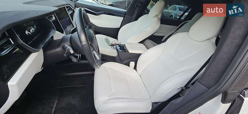 Позашляховик / Кросовер Tesla Model X 2017 в Харкові