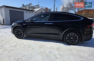 Позашляховик / Кросовер Tesla Model X 2019 в 
