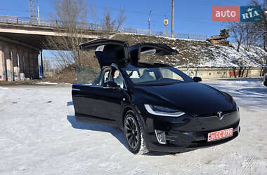 Позашляховик / Кросовер Tesla Model X 2019 в 