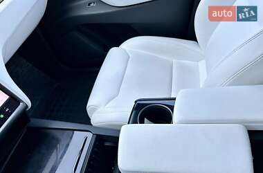 Внедорожник / Кроссовер Tesla Model X 2019 в 