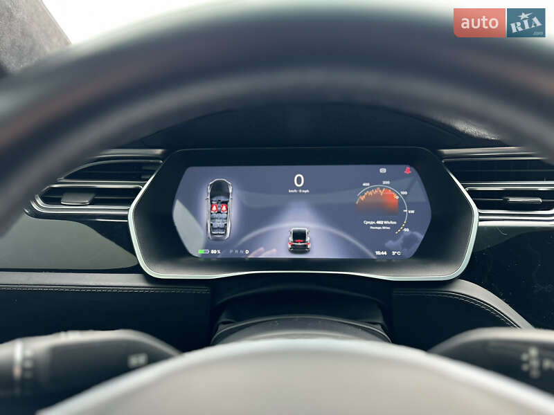 Позашляховик / Кросовер Tesla Model X 2015 в Києві