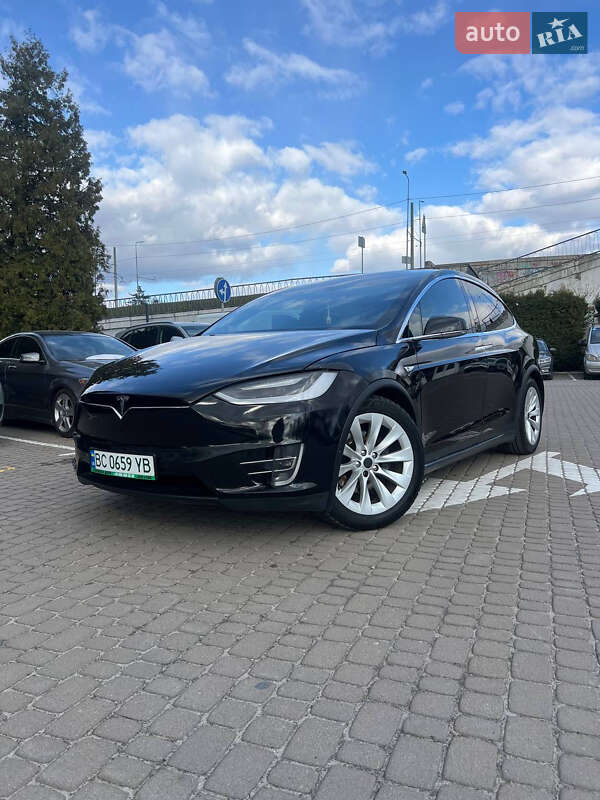 Внедорожник / Кроссовер Tesla Model X 2016 в Львове