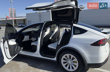 Внедорожник / Кроссовер Tesla Model X 2019 в 