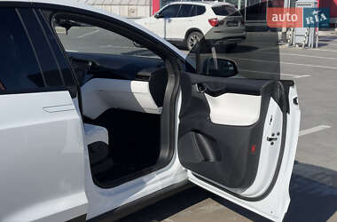 Внедорожник / Кроссовер Tesla Model X 2019 в 