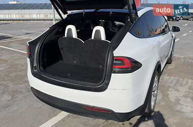 Внедорожник / Кроссовер Tesla Model X 2019 в 