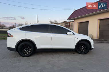 Внедорожник / Кроссовер Tesla Model X 2016 в 