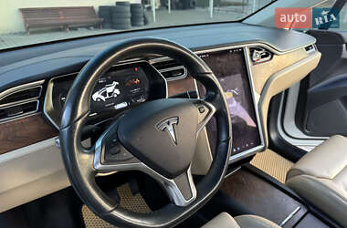 Внедорожник / Кроссовер Tesla Model X 2016 в 