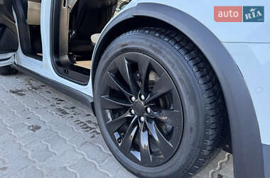 Внедорожник / Кроссовер Tesla Model X 2016 в 