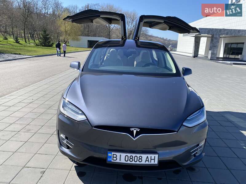 Внедорожник / Кроссовер Tesla Model X 2018 в Кременчуге фото 8 Внедорожник / Кроссовер Tesla Model X 2018 в Кременчуге