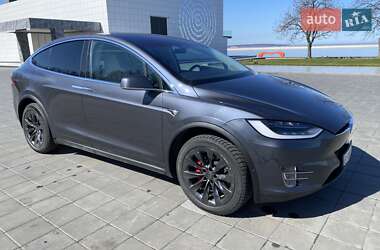 Внедорожник / Кроссовер Tesla Model X 2018 в 