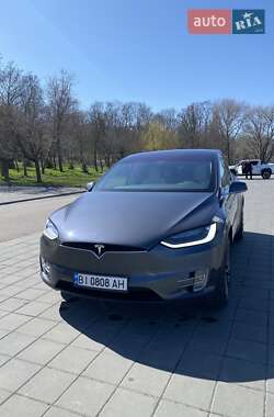 Внедорожник / Кроссовер Tesla Model X 2018 в 