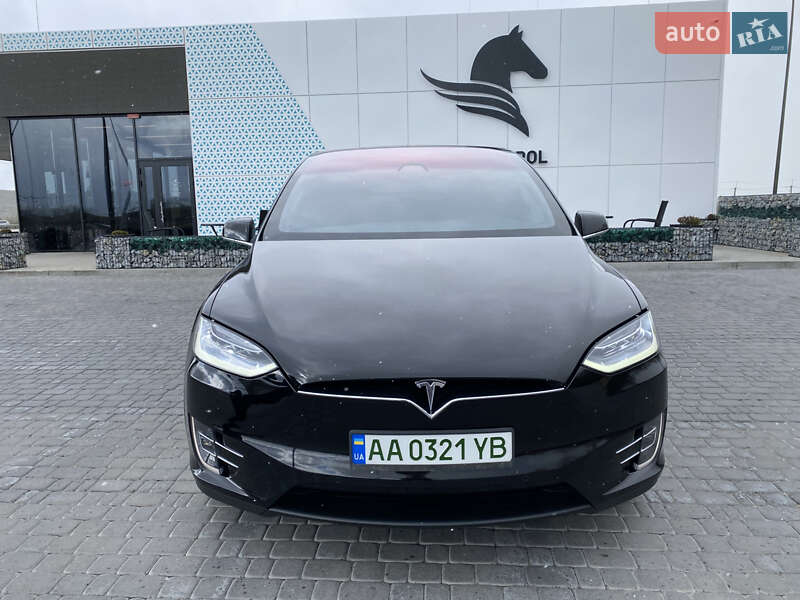 Позашляховик / Кросовер Tesla Model X 2017 в Києві