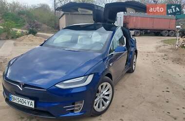 Внедорожник / Кроссовер Tesla Model X 2016 в 