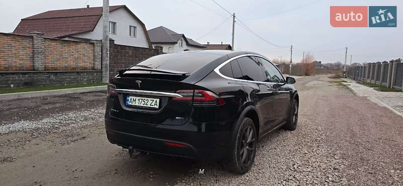 Позашляховик / Кросовер Tesla Model X 2017 в Житомирі фото 8 Позашляховик / Кросовер Tesla Model X 2017 в Житомирі