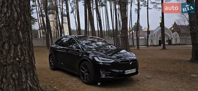 Tesla Model X