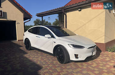 Внедорожник / Кроссовер Tesla Model X 2017 в 