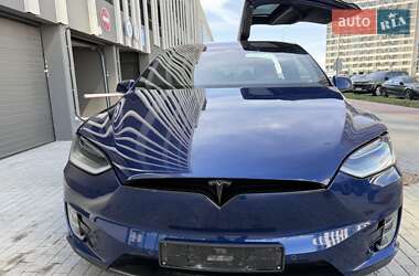 Позашляховик / Кросовер Tesla Model X 2020 в 