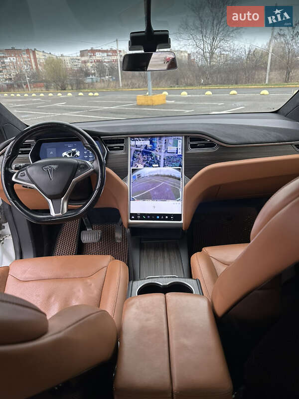 Tesla Model X 2016