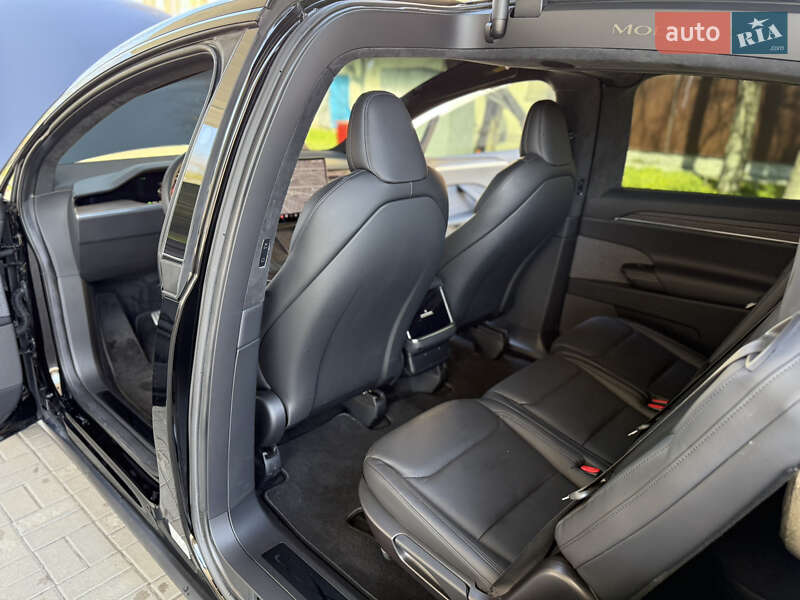 Позашляховик / Кросовер Tesla Model X 2023 в Дніпрі