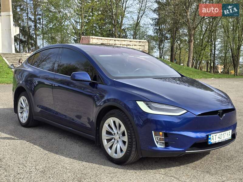 Tesla Model X 2018