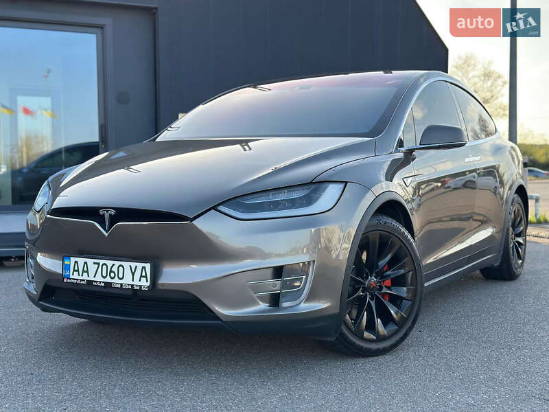 Tesla Model X 2016