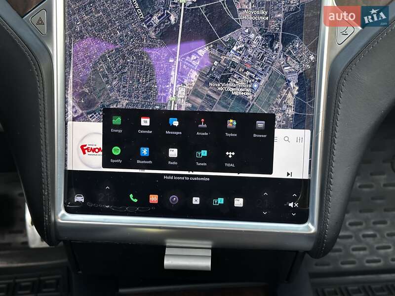 Позашляховик / Кросовер Tesla Model X 2016 в Києві