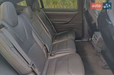 Внедорожник / Кроссовер Tesla Model X 2017 в 