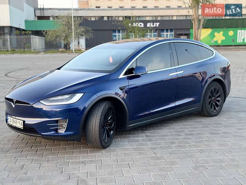 Позашляховик / Кросовер Tesla Model X 2017 в Черкасах