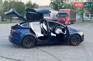 Позашляховик / Кросовер Tesla Model X 2017 в 