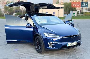Позашляховик / Кросовер Tesla Model X 2017 в 