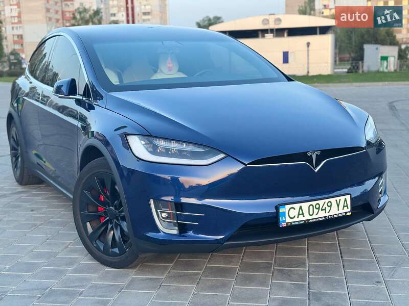 Позашляховик / Кросовер Tesla Model X 2017 в Черкасах