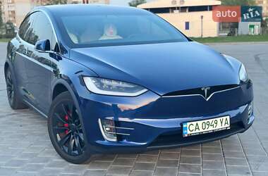 Позашляховик / Кросовер Tesla Model X 2017 в 