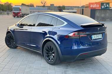 Позашляховик / Кросовер Tesla Model X 2017 в 