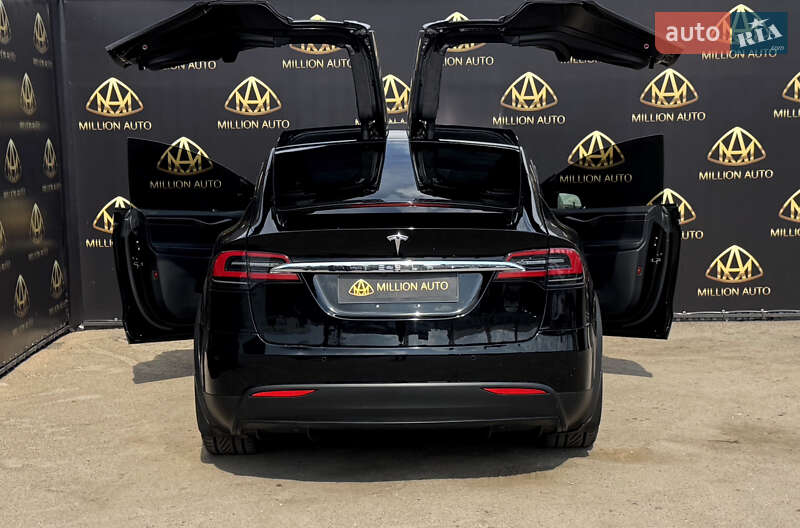 Внедорожник / Кроссовер Tesla Model X 2018 в Киеве