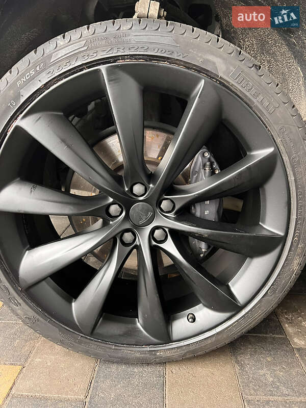 Внедорожник / Кроссовер Tesla Model X 2019 в Ивано-Франковске