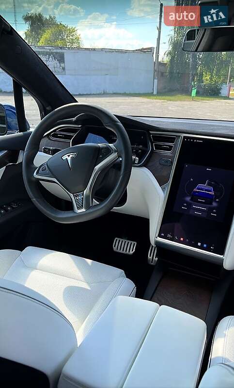 Внедорожник / Кроссовер Tesla Model X 2016 в Харькове