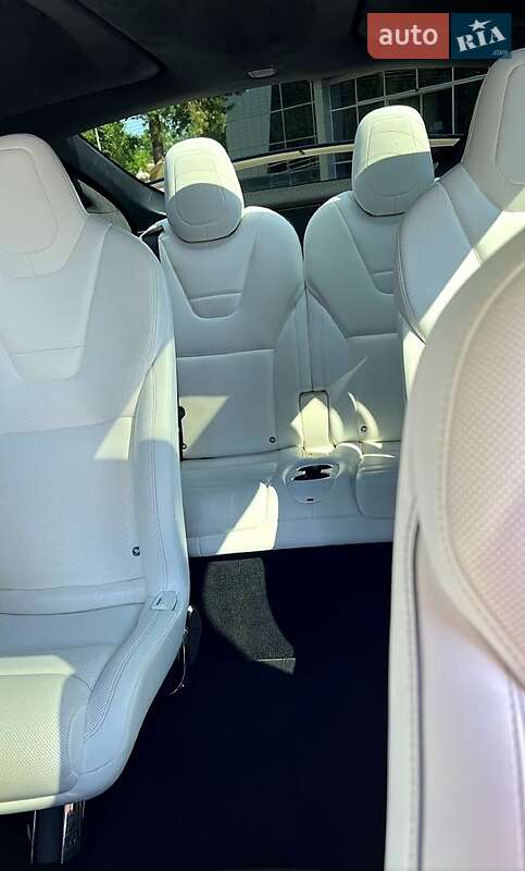 Внедорожник / Кроссовер Tesla Model X 2016 в Харькове