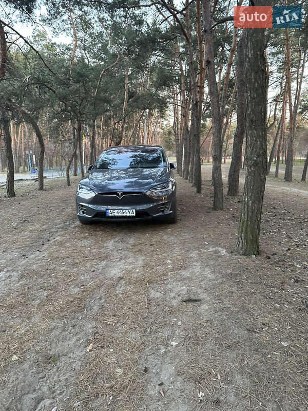 Внедорожник / Кроссовер Tesla Model X 2016 в Днепре фото 5 Внедорожник / Кроссовер Tesla Model X 2016 в Днепре