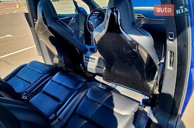 Внедорожник / Кроссовер Tesla Model X 2016 в 