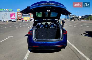Внедорожник / Кроссовер Tesla Model X 2016 в 