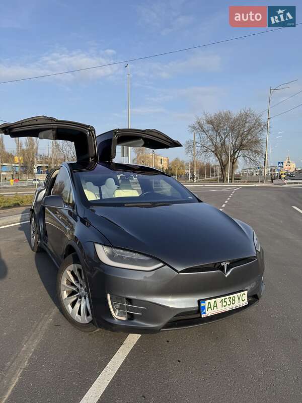 Внедорожник / Кроссовер Tesla Model X 2017 в Киеве